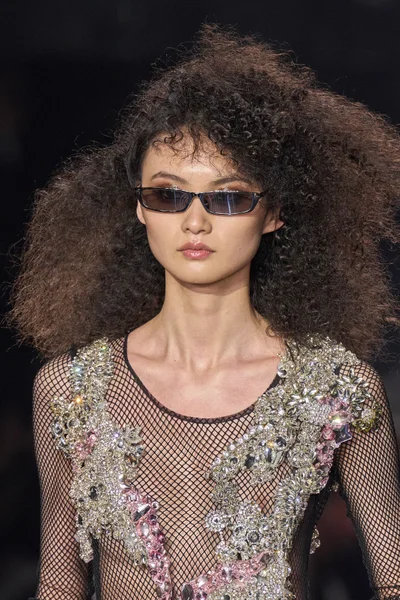 Look 4